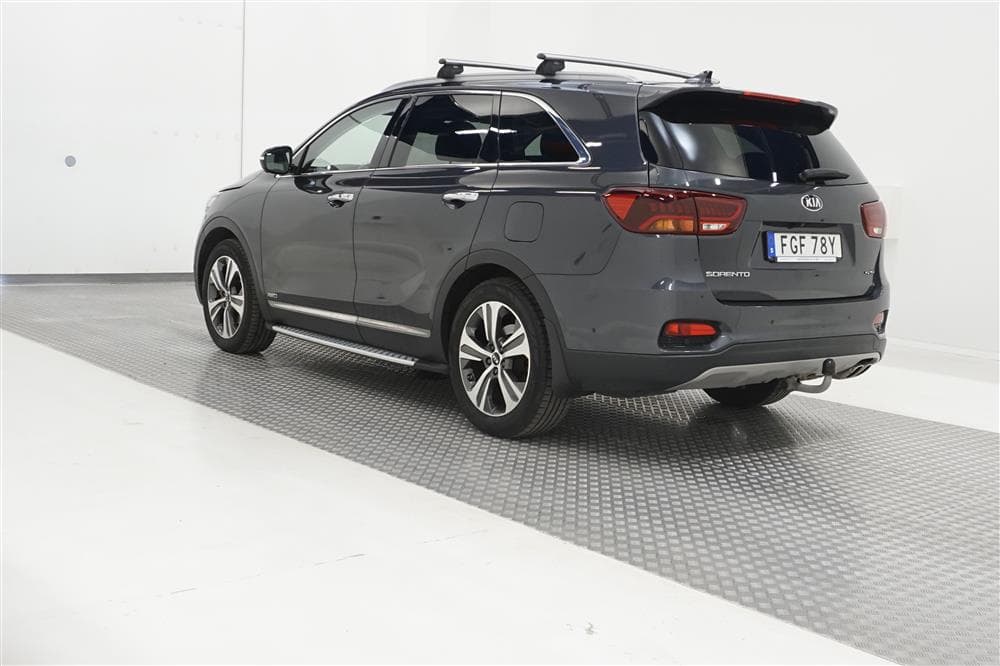 Kia Sorento 2.2 CRDi AWD 200hk GT-line M/K-Värmare Drag Panoexteriör