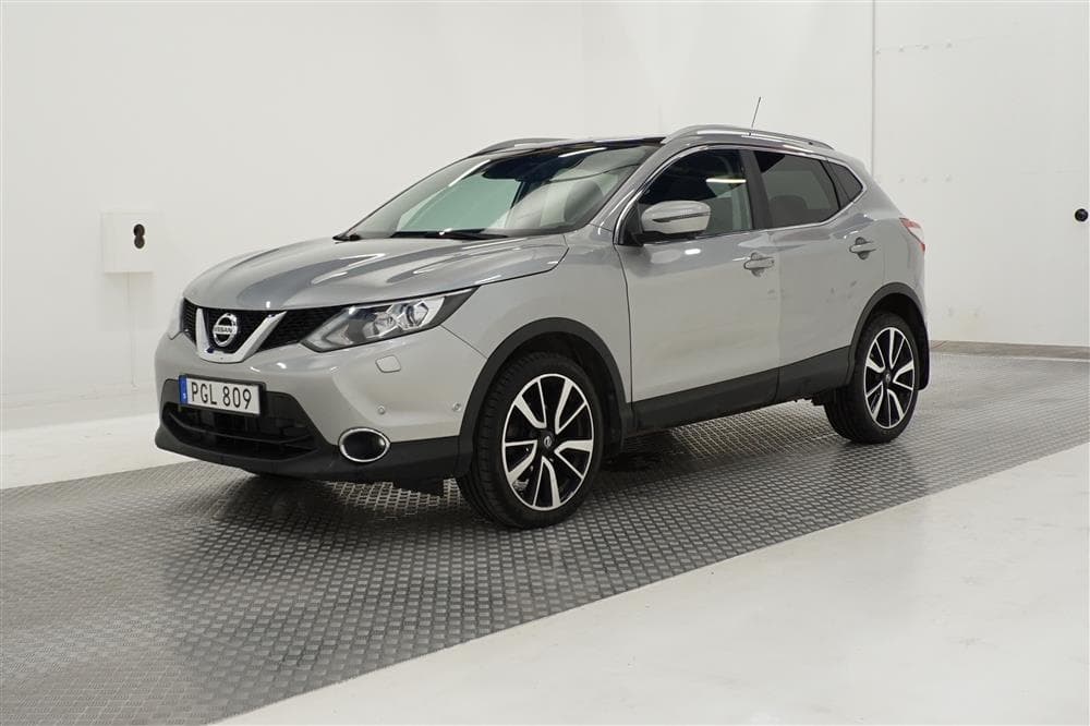 Nissan Qashqai 1.2 115hk Tekna Navi Pano