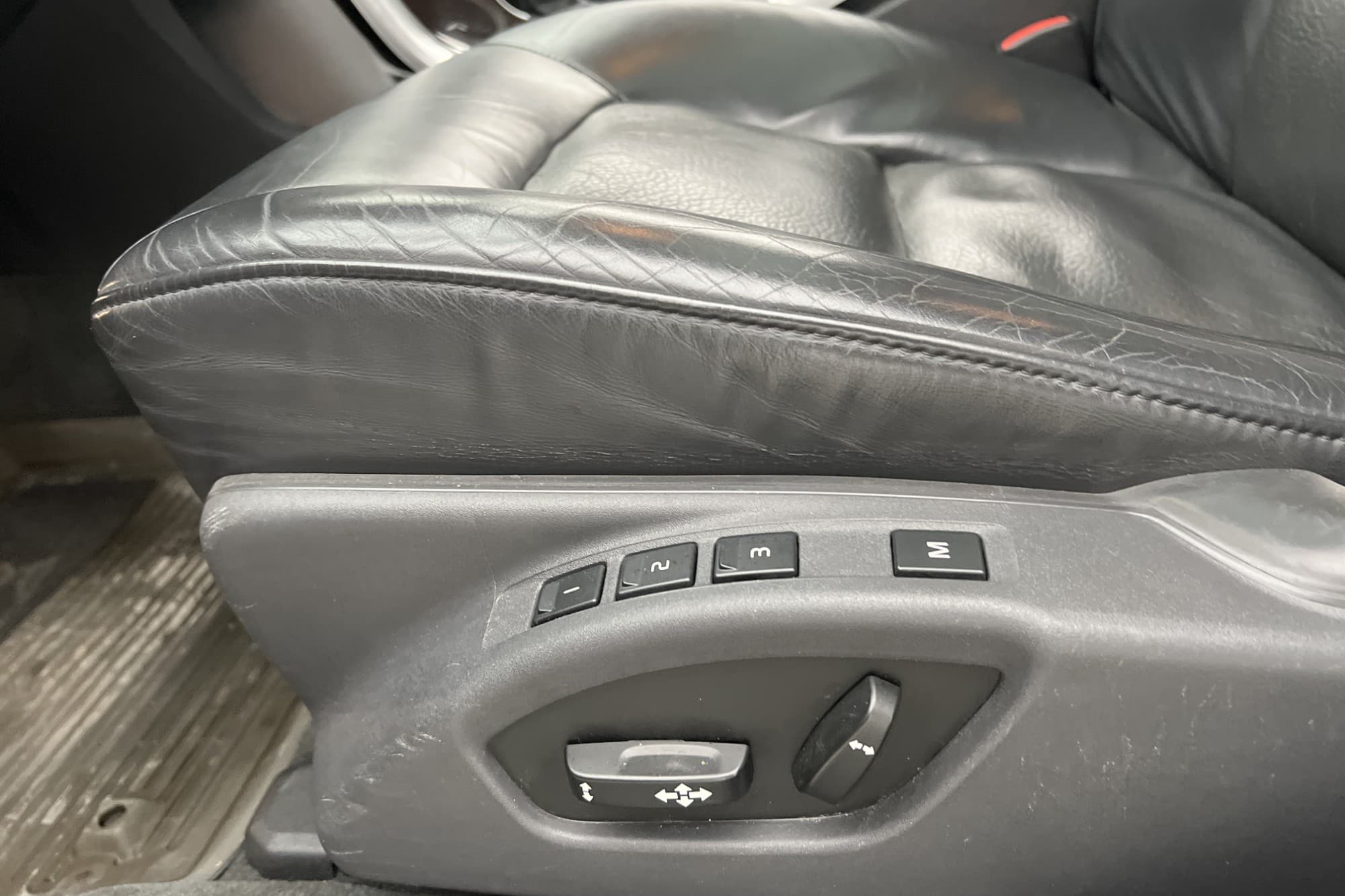 Volvo S80 D2 115hk Summum VOC Värm Navi Taklucka