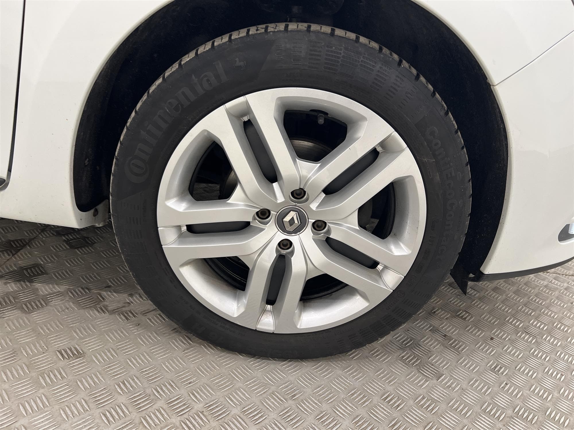 Renault Clio Sport Tourer 0.9 TCe 90hk Navi PDC 0,47L/mil