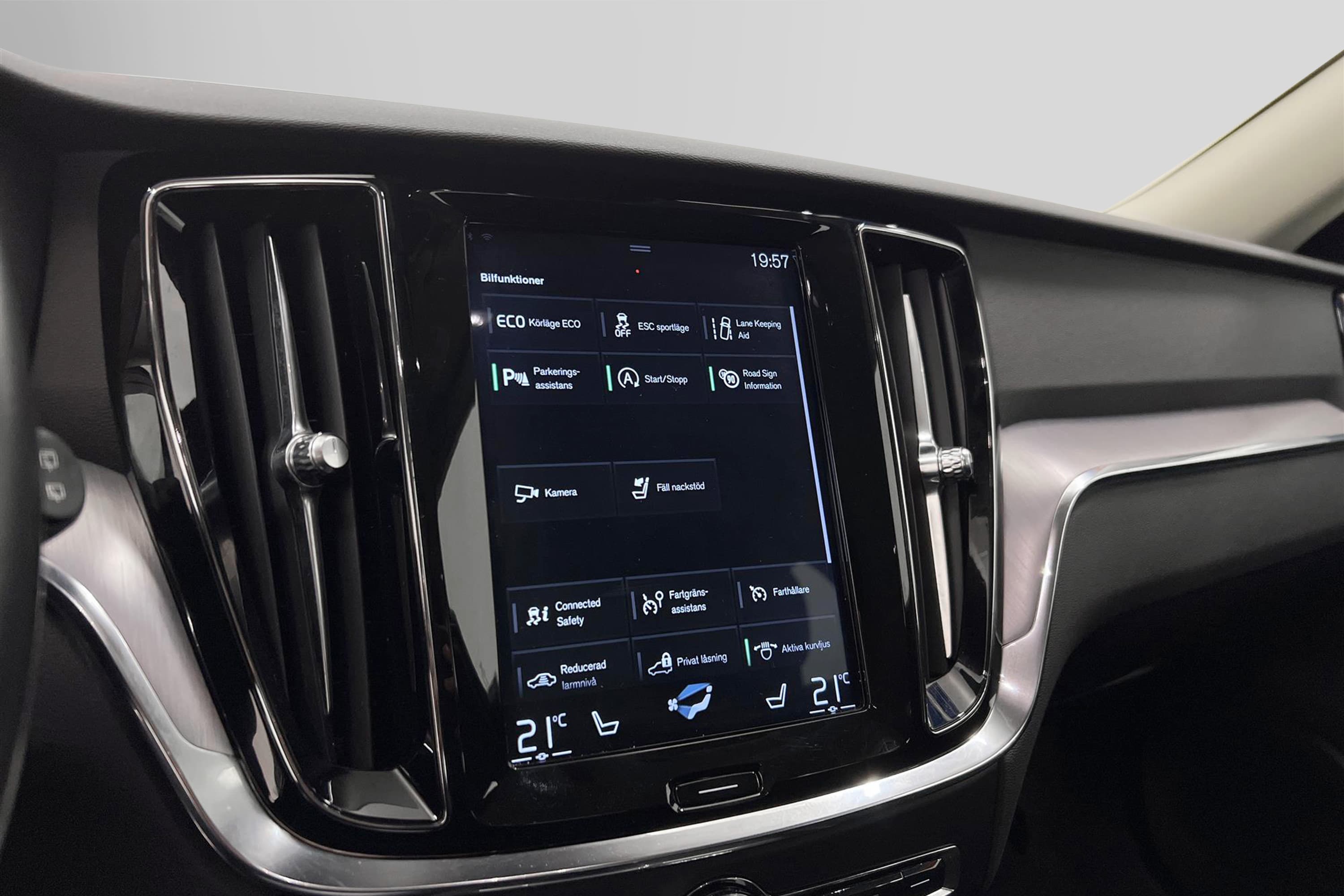 Volvo V60 T6 AWD 310hk Voc B-värm Navigator Dragkrok B-Kam