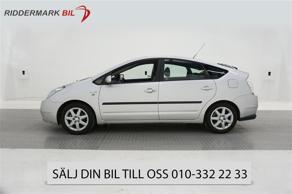 Toyota Prius 1.5 Hybrid 78hk GPS 1 Brukare