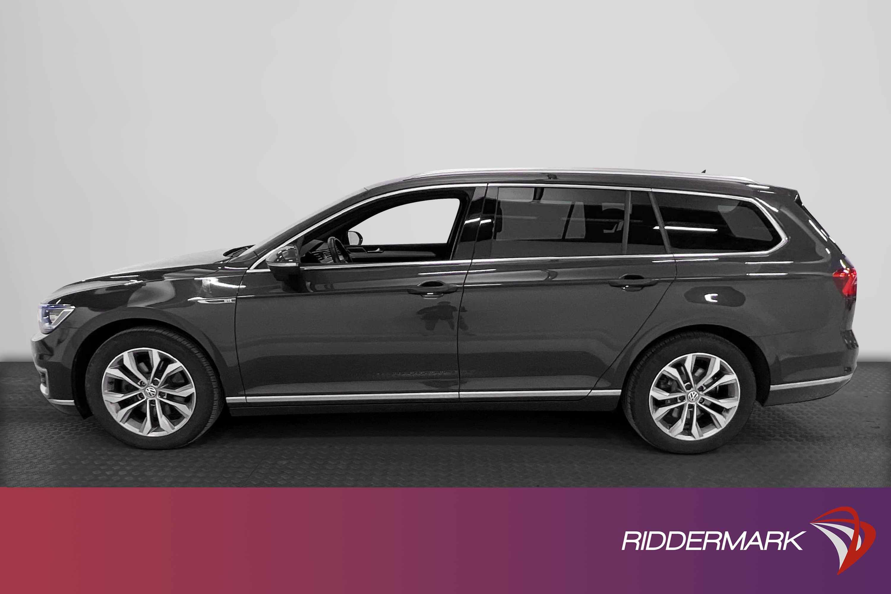 Volkswagen Passat GTE 218hk