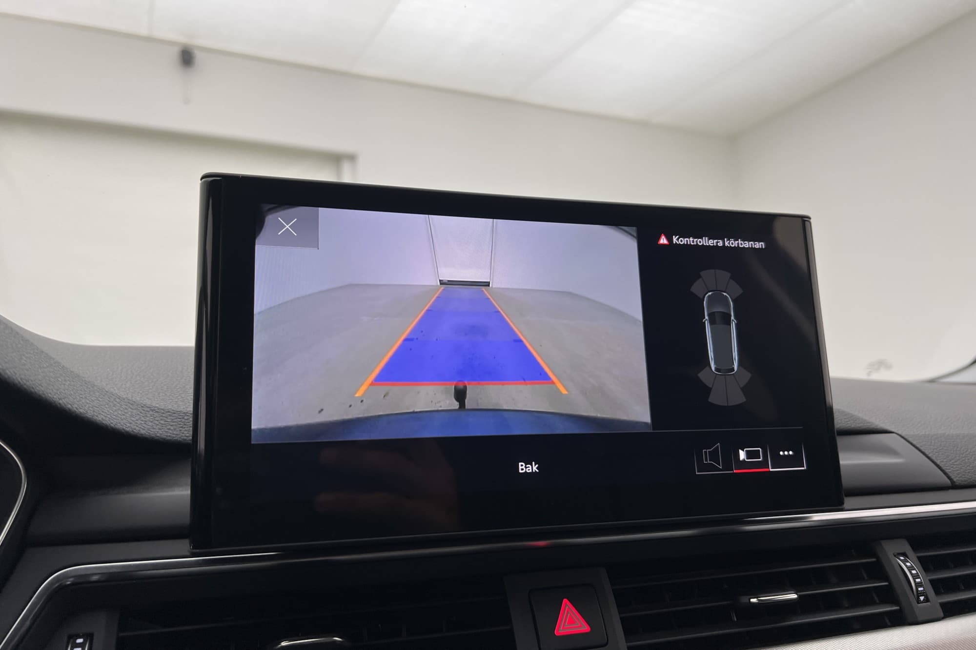 Audi A4 Avant 40 TDI 204hk Q S-Line Skinn Värm Cockpit Drag