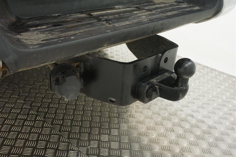 Toyota Hilux Premium 2.4D Automat Kamera Diff Drag Moms interiör