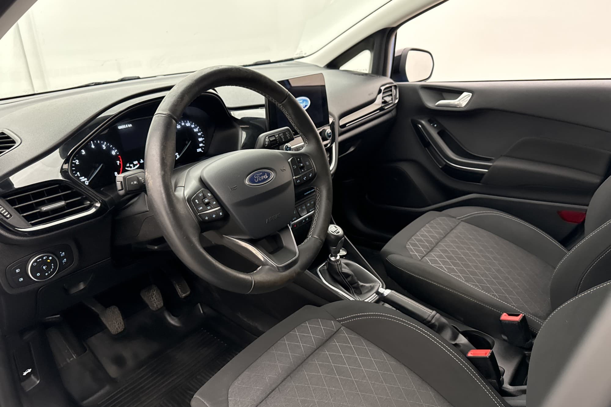 Ford Fiesta Active EcoBoost Kamera Rattvärme Adaptiv-fart