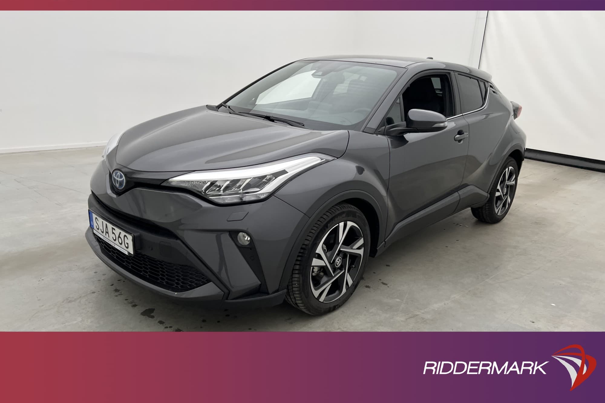 Toyota C-HR Hybrid CVT 122hk