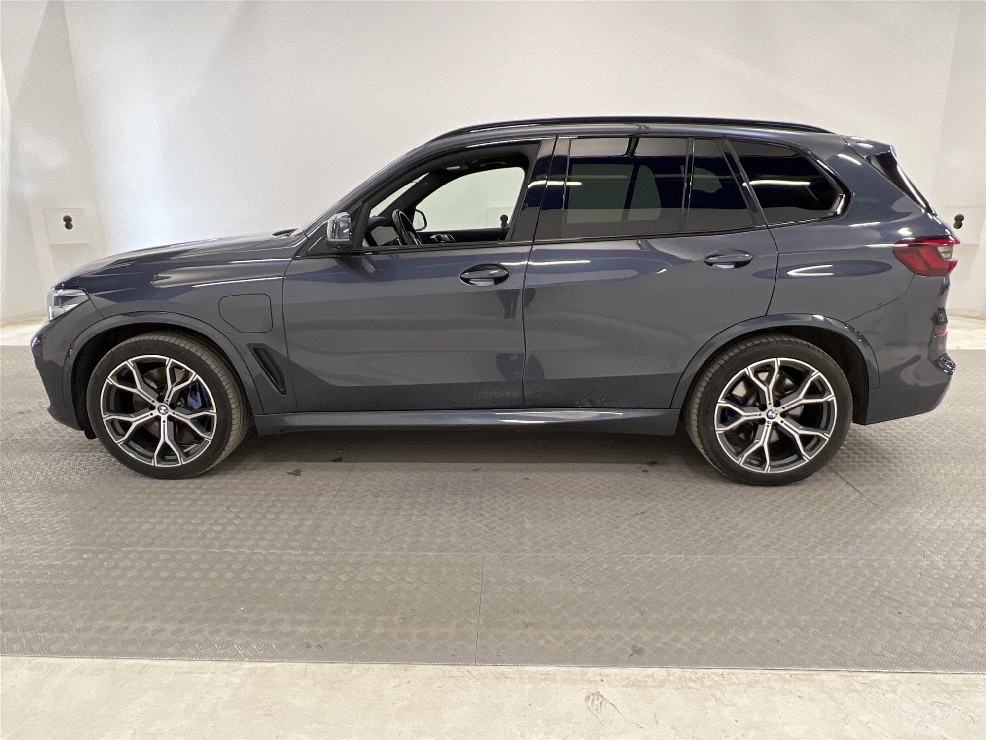 BMW X5 xDrive45e 394hk