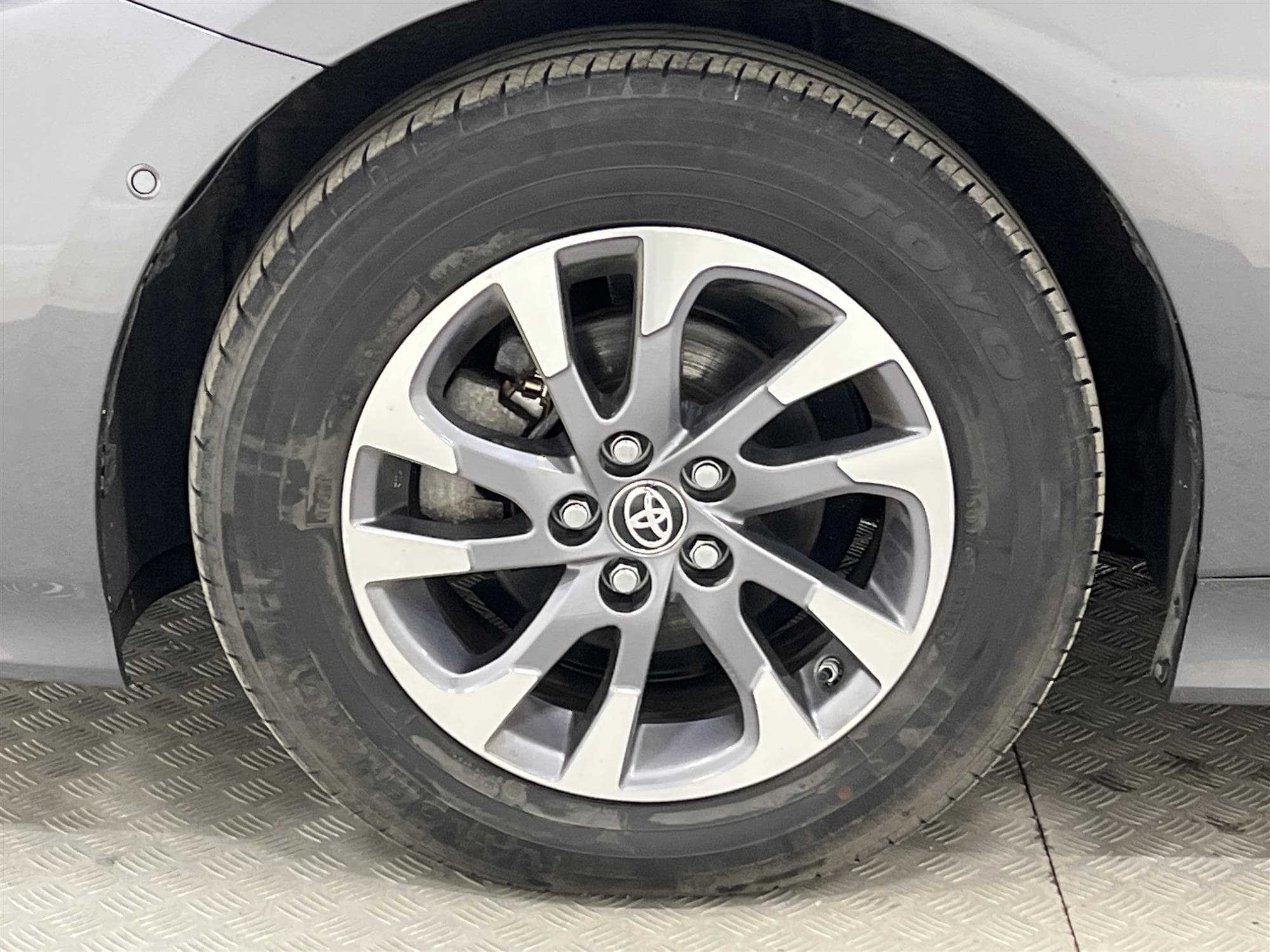 Toyota Prius 1.8 Plug-In 123hk Backkamera Navi Head up MVärm