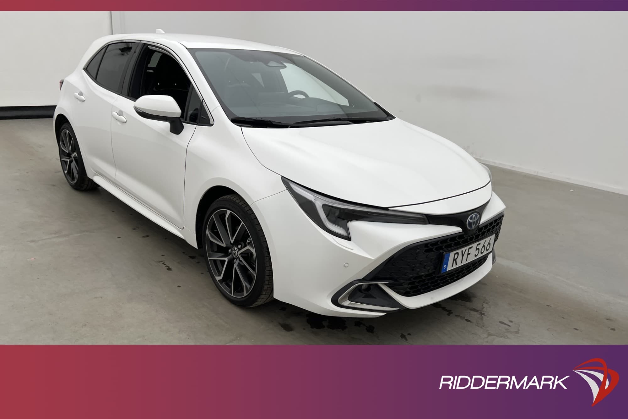 Toyota Corolla Hybrid 140hk Executive Kamera Keyless Carplay