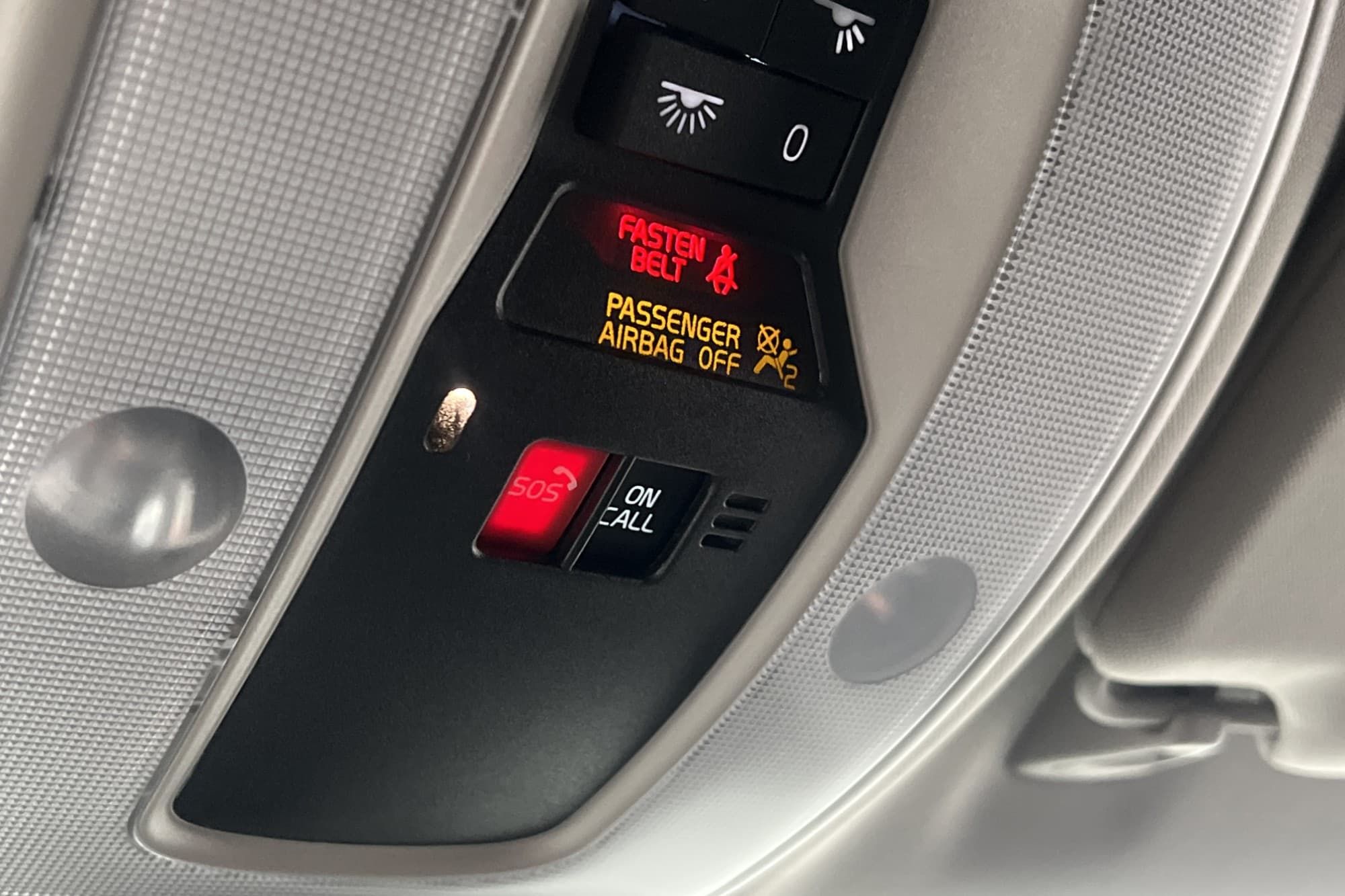 Volvo V60 D4 190hk Momentum VOC D-Värm Rattvärme Halvskinn