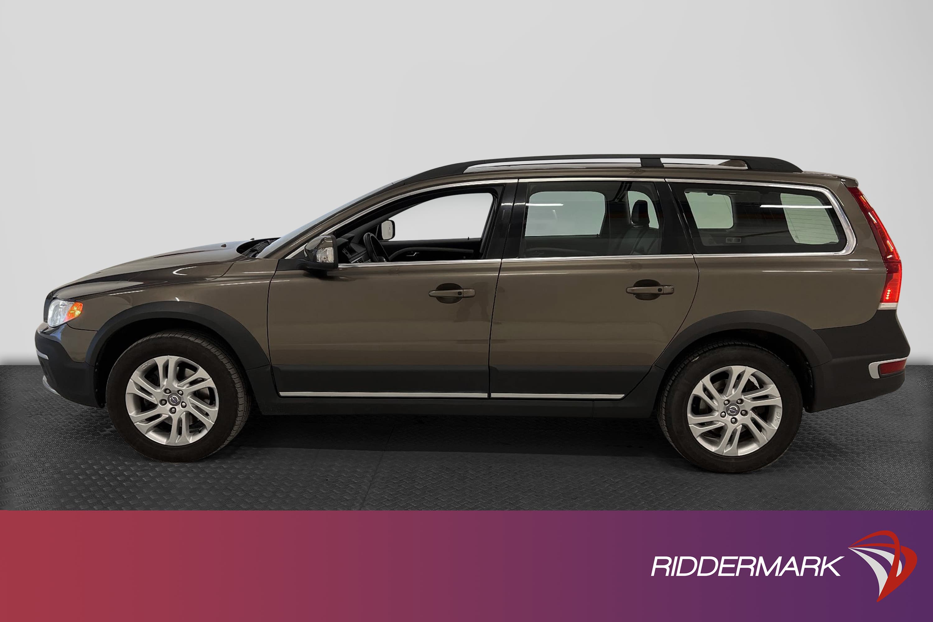 Volvo XC70 D5 AWD Summum 215hk