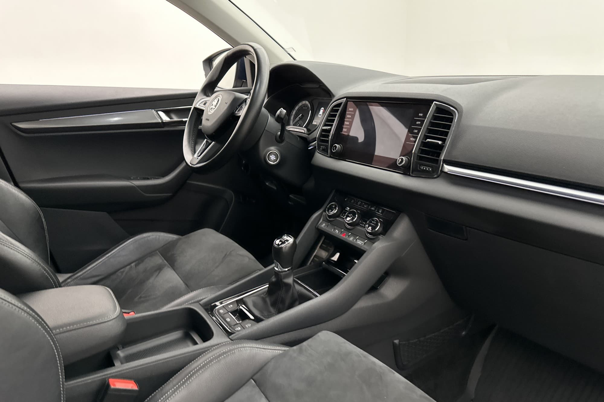Škoda Karoq 2.0 TDI 4x4 150hk Navi Kamera Canton D-värm Drag