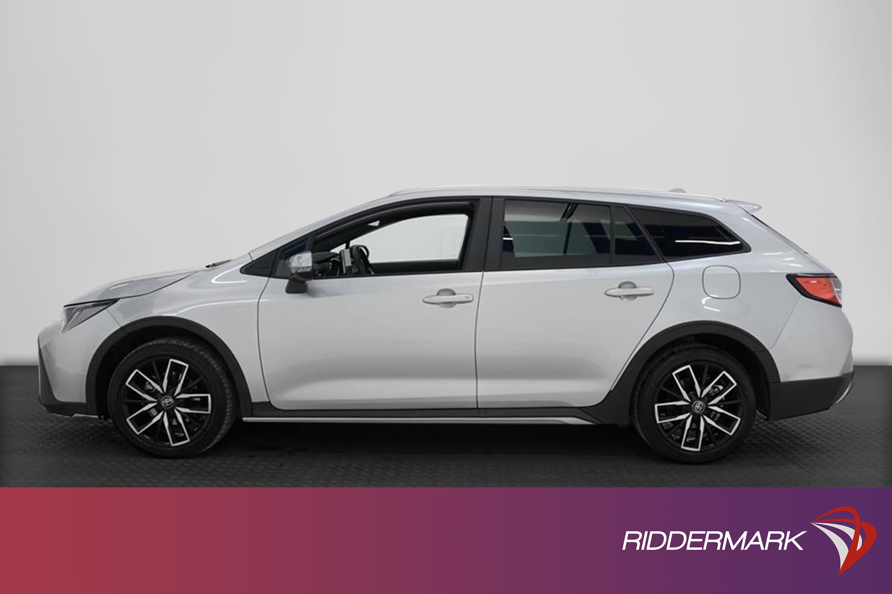 Toyota Corolla TREK Hybrid e-CVT 122hk
