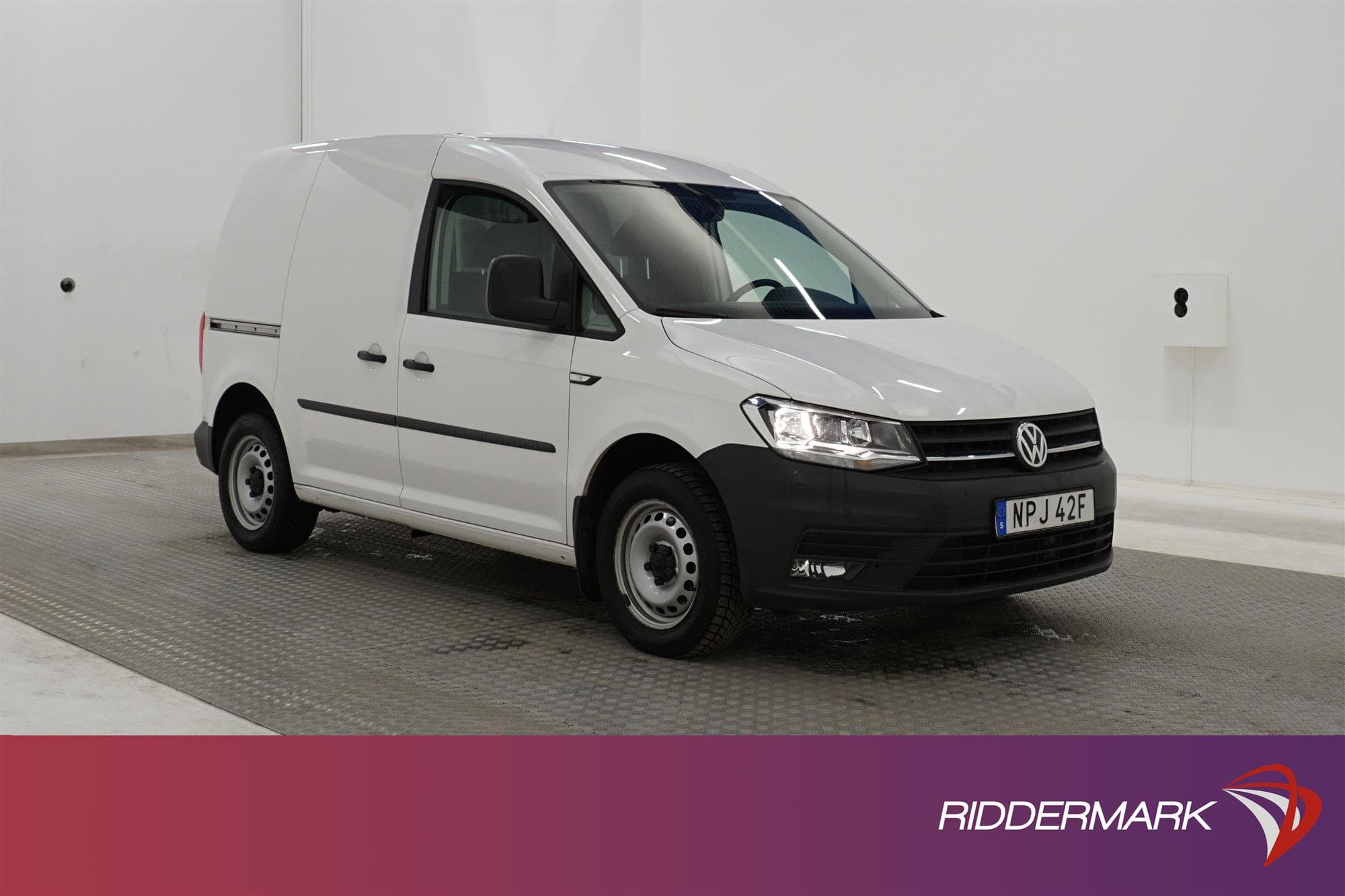 Volkswagen Caddy 2.0TDI PDC Dragkrok Värmare Moms 