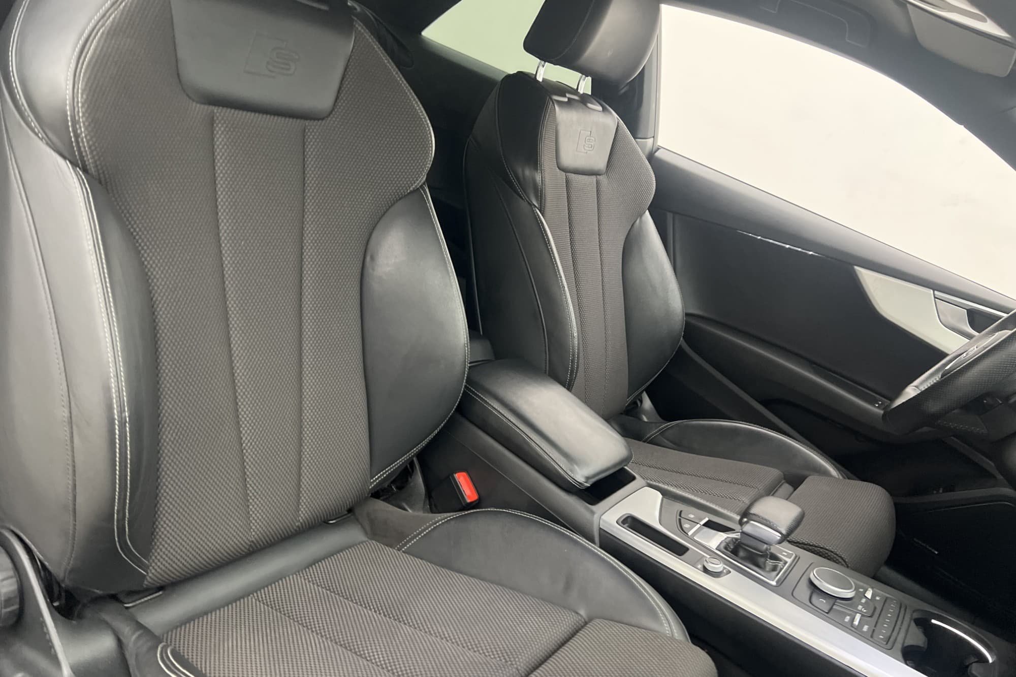 Audi A5 Coupé 2.0 TFSI 190hk S-Line Audi-Sound Halvskinn