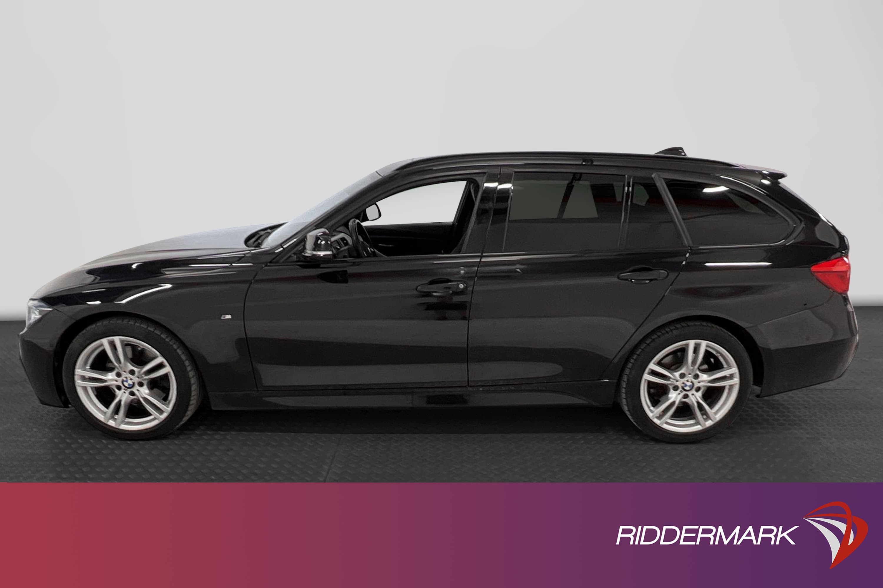 BMW 330i
