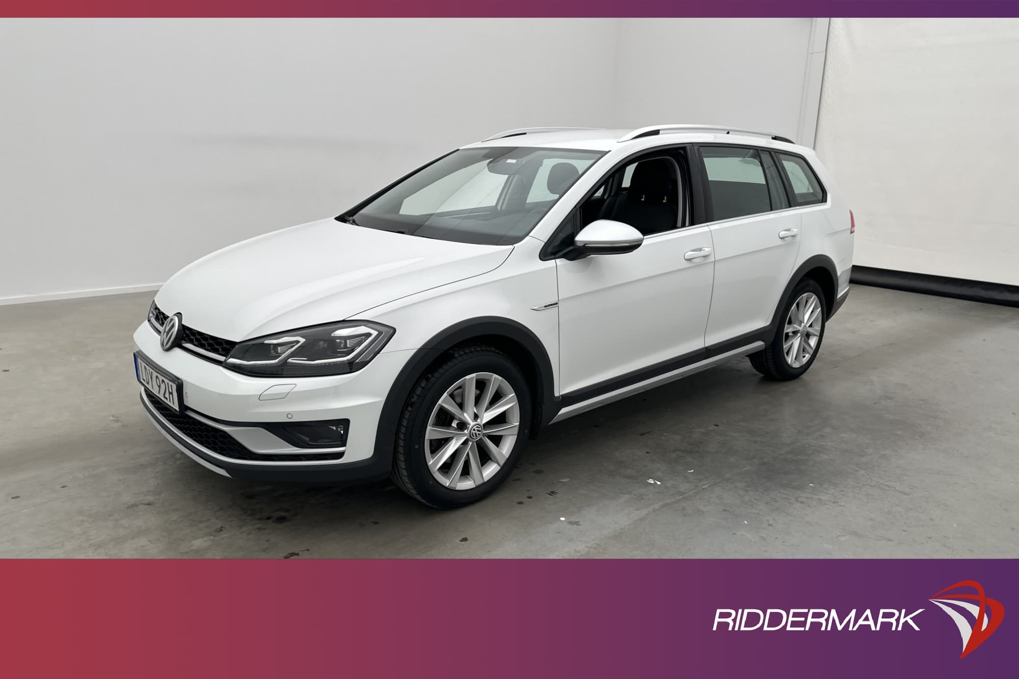 Volkswagen Golf Alltrack 4M 184hk Värmare Pluspkt Kamera