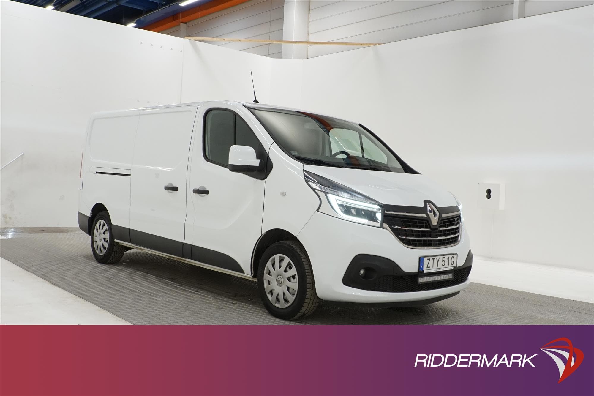 Renault Trafic Nordic Line Automat 145hk Värmare Drag Moms