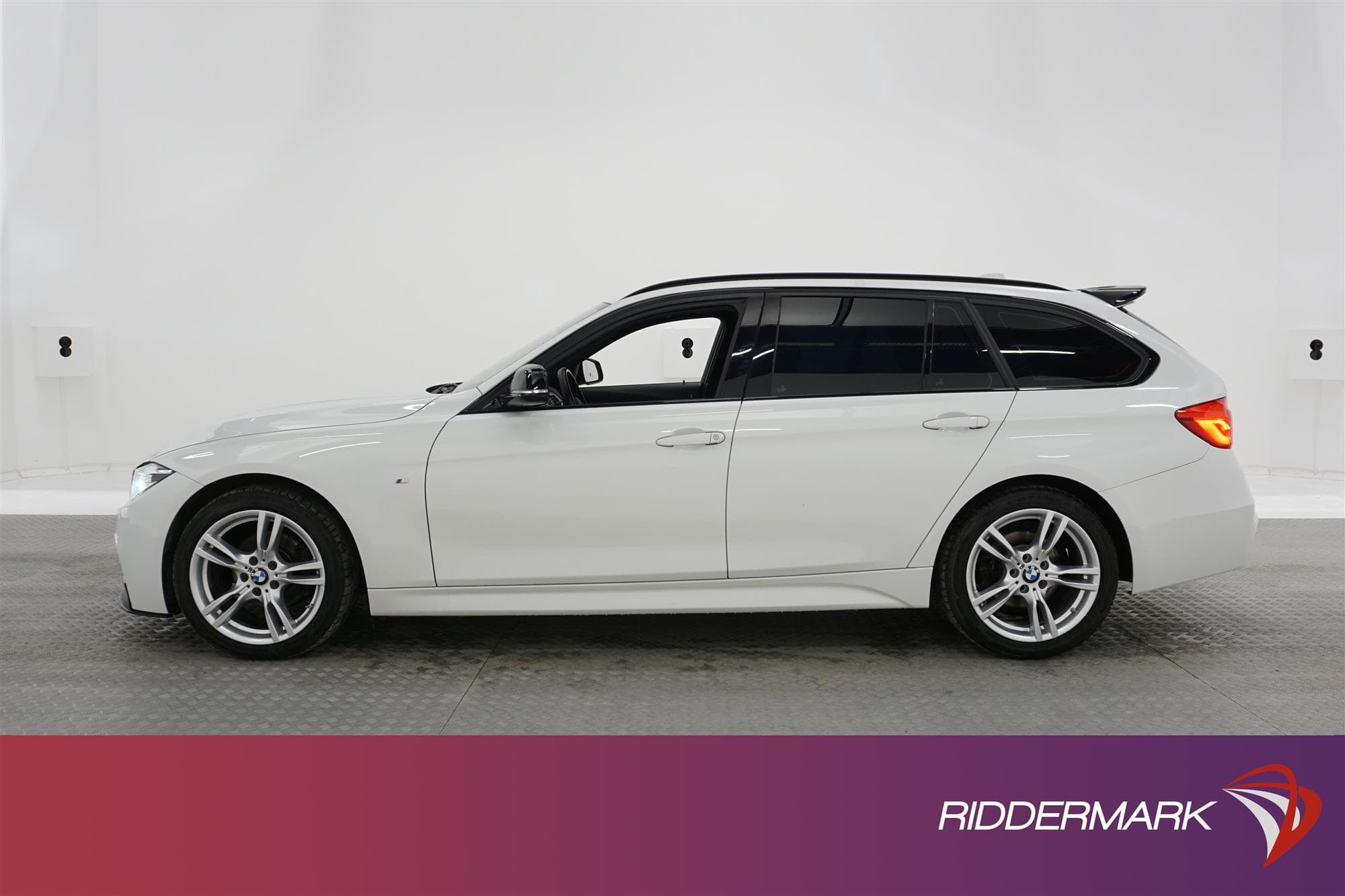 BMW 320i xDrive 184hk