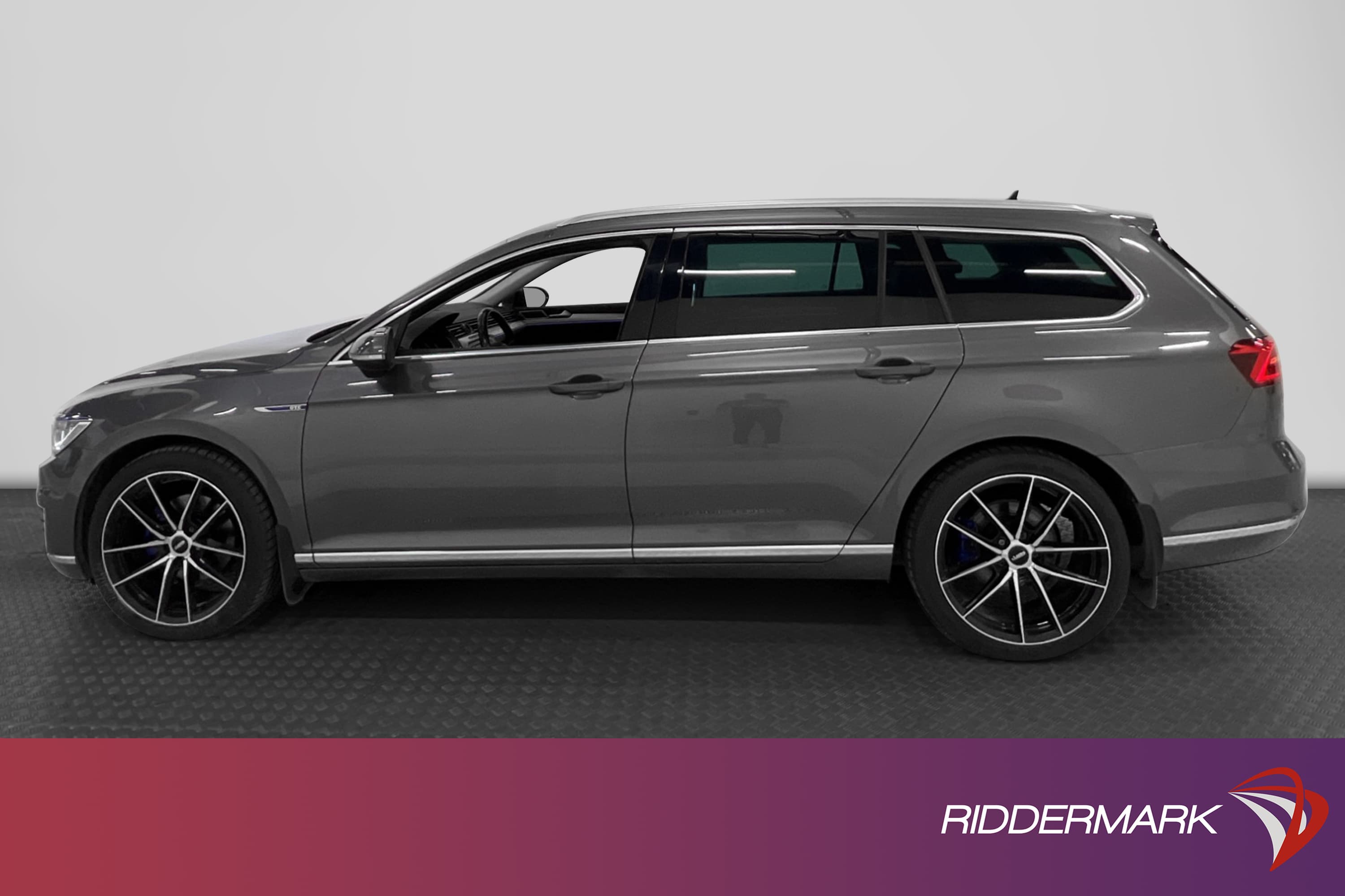 Volkswagen Passat GTE 218hk
