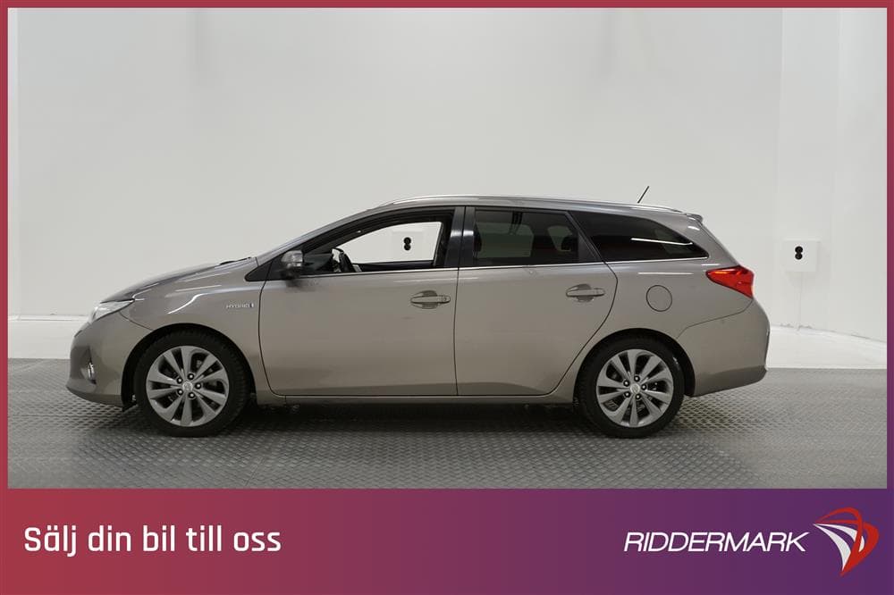 Toyota Auris 1.8 HSD Touring 99hk
