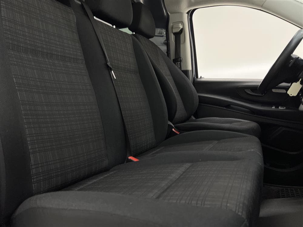 Mercedes-Benz Vito 116 CDI Aut 163hk Värmare Kamera Moms interiör