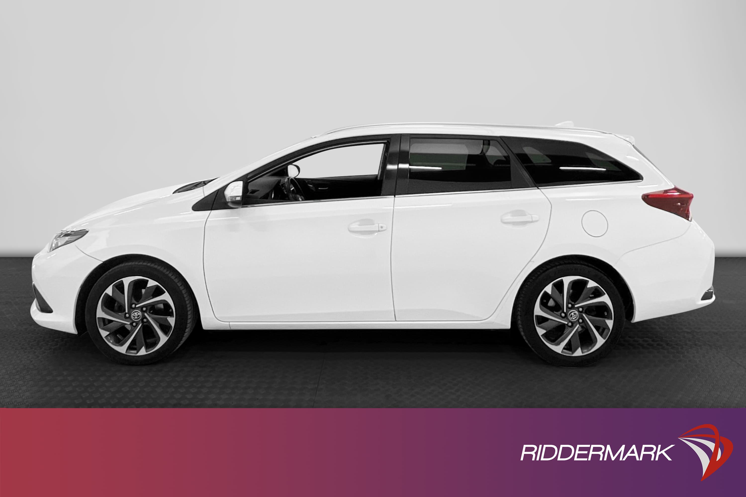 Toyota Auris TS 1.2 Turbo 116hk