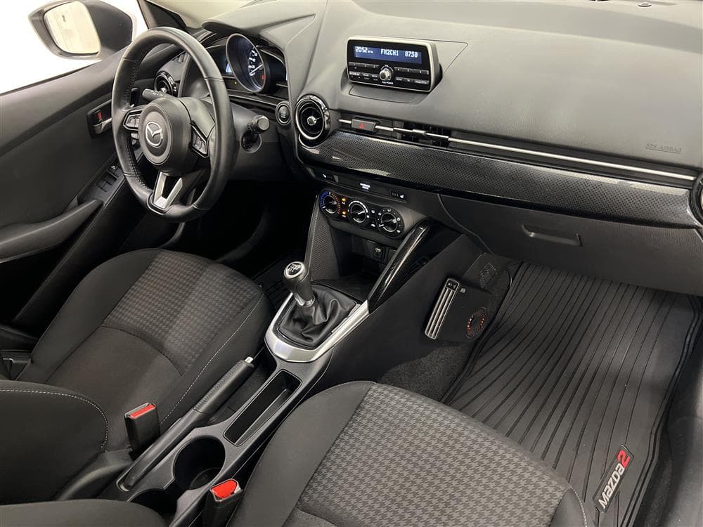 Mazda 2 5dr 1.5 75hk 2 Bruk Motorvärmare Välserv 0,49l/milinteriör