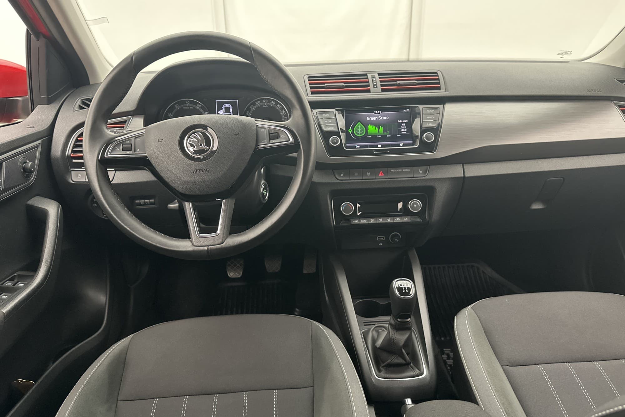 Skoda Fabia TSI 95hk P-Sensorer CarPlay Keyless 0.45l/mil