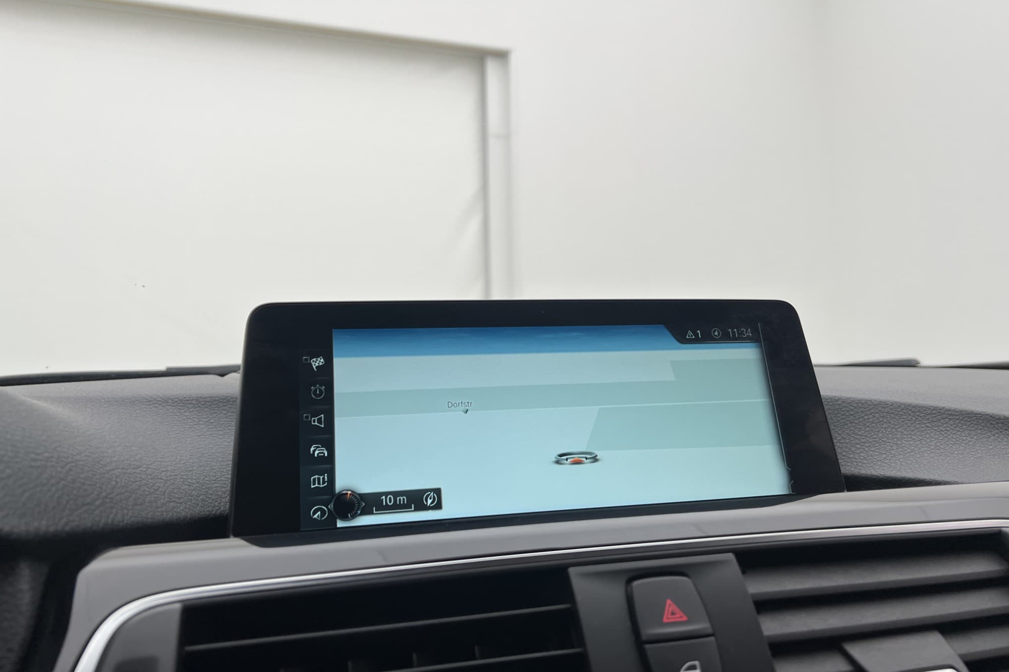 BMW 330e Sedan 252hk Sport line H/K Navi Rattvärme Sensorer