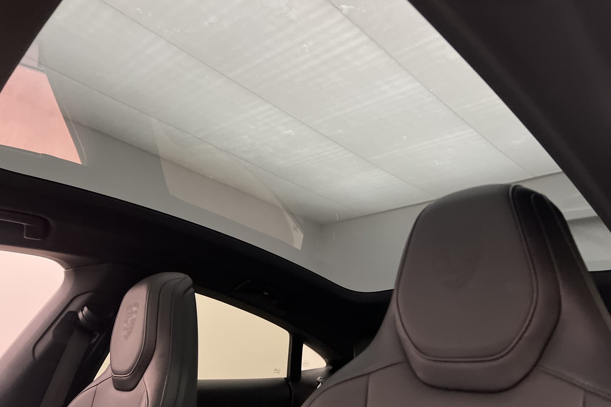 Porsche Taycan 381hk SportDesign Chrono  Värmare Pano 360°