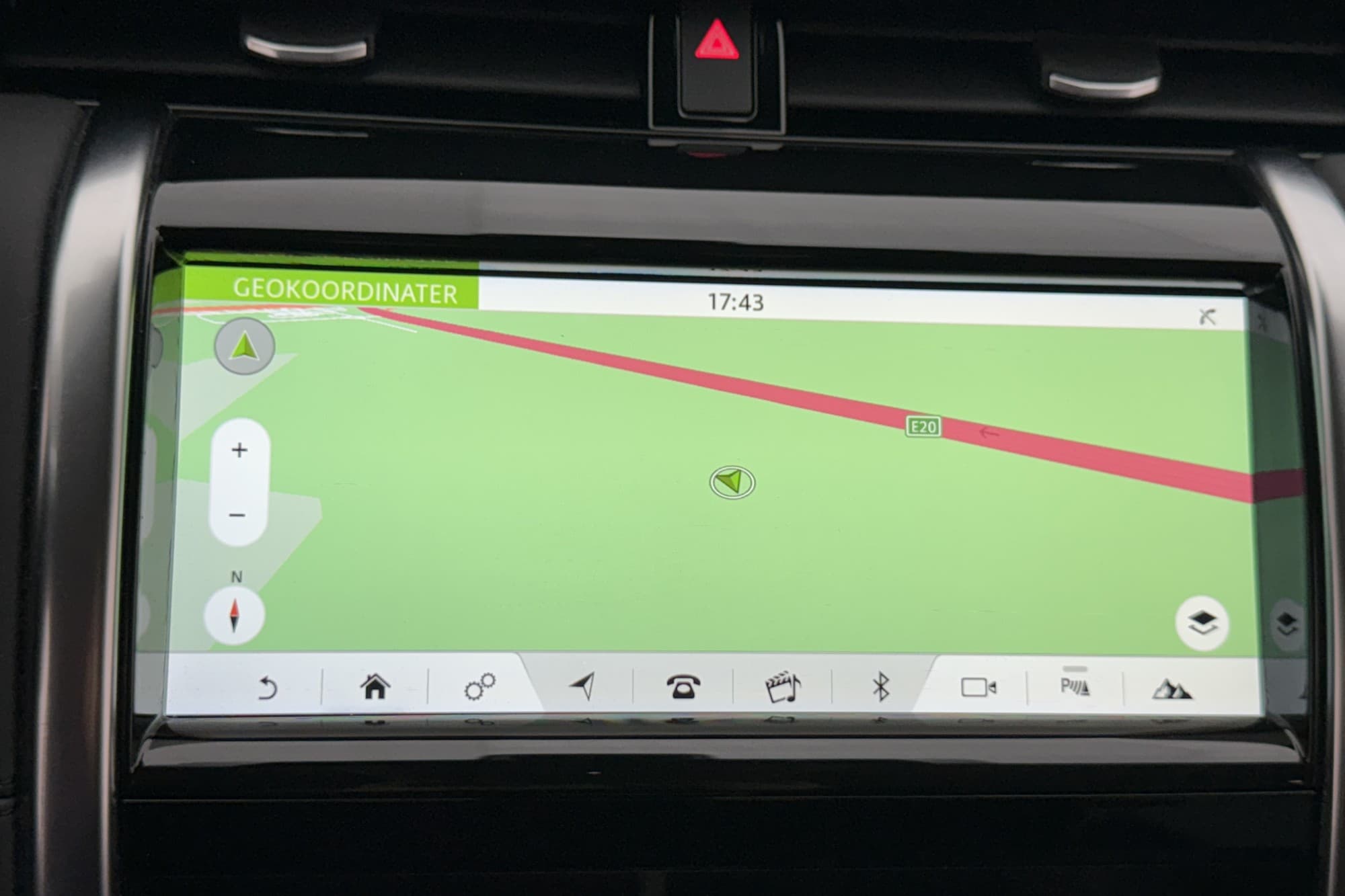 Land Rover Discovery Sport P200 MHEV AWD Kamera Navi Skinn