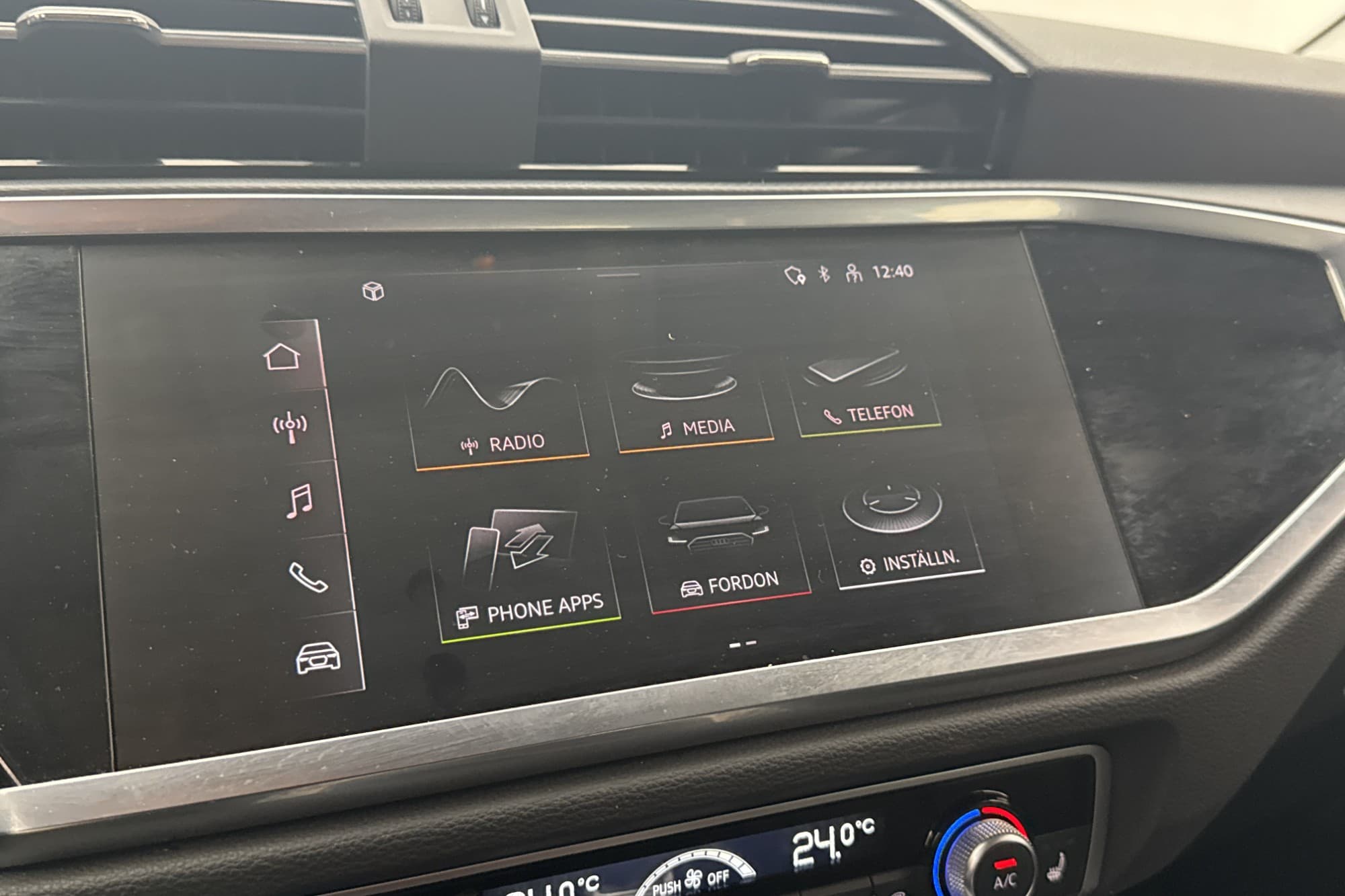 Audi Q3 Sportback 45 TFSI e 245hk Proline Cockpit P-Sensorer
