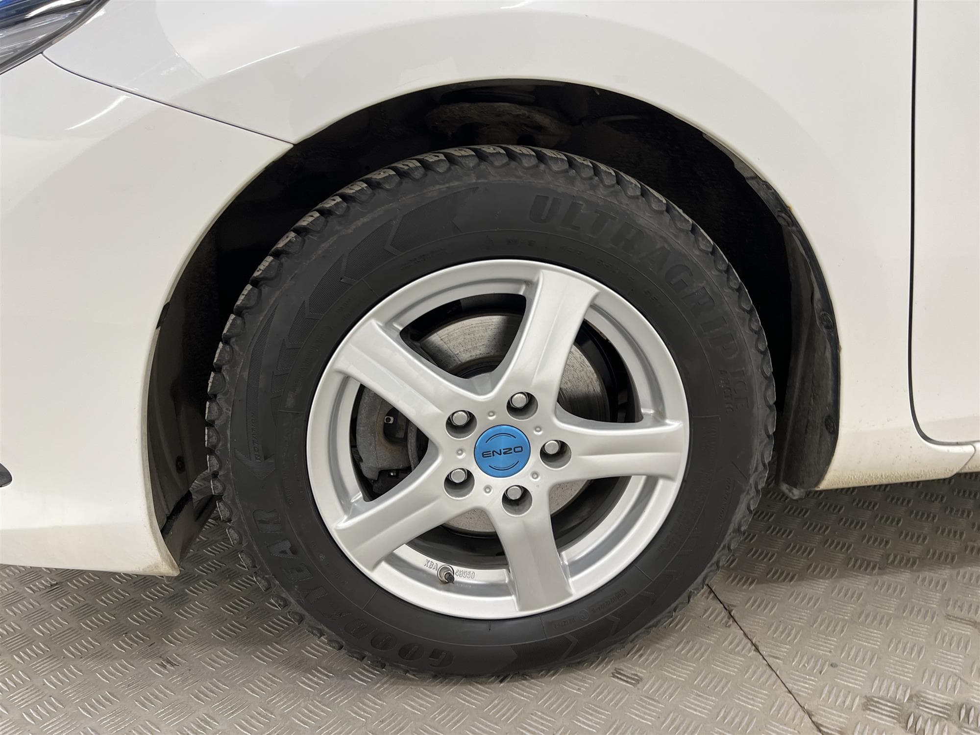 Toyota Auris Hybrid e-CVT 136hk B-Kam Låg Skatt 0,36L/mil