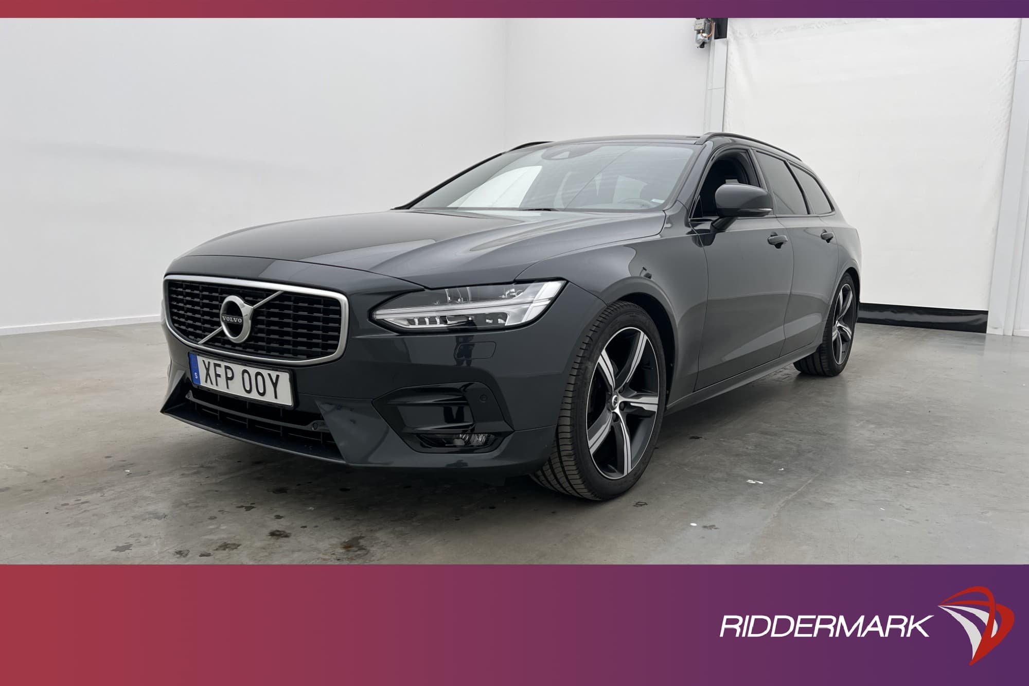 Volvo V90 T4