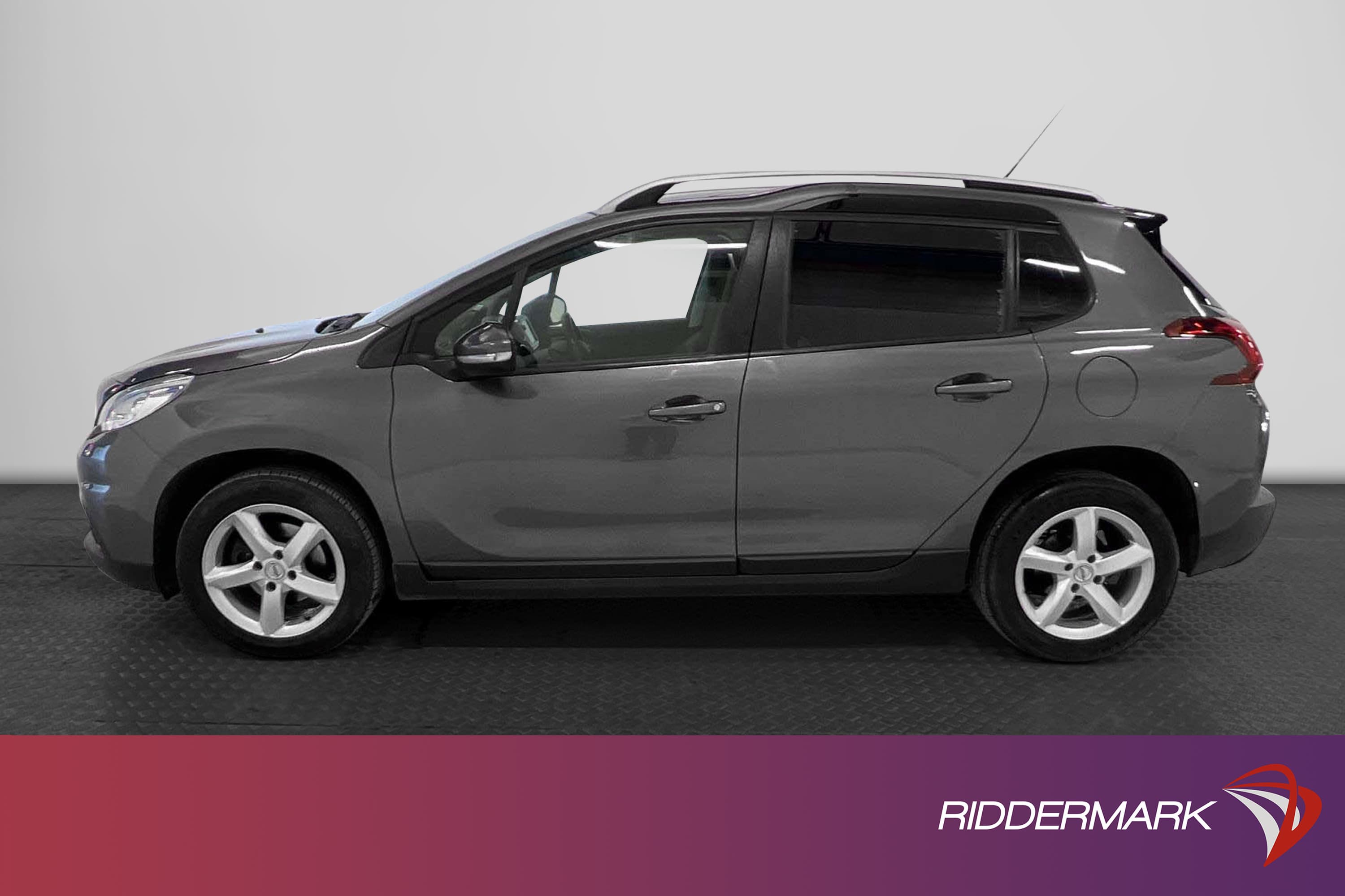 Peugeot 2008 1.2 110hk Panorama