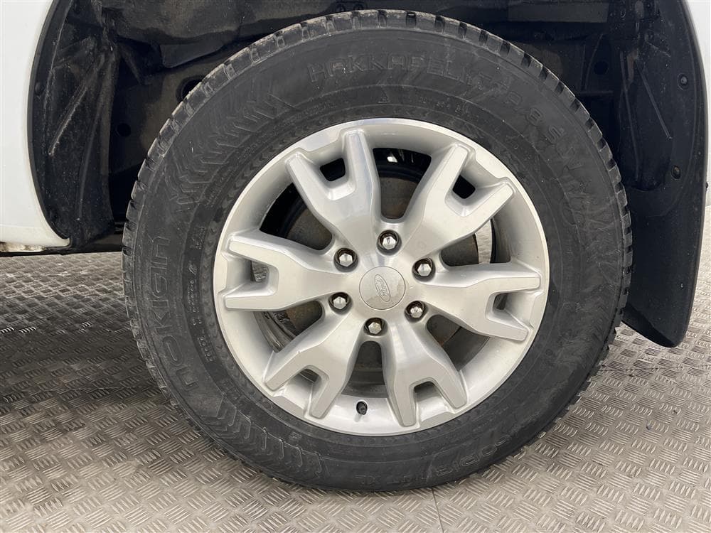 Ford Ranger Wildtrak 3.2 Eu6 4WD 200hk Värmare Drag Moms interiör