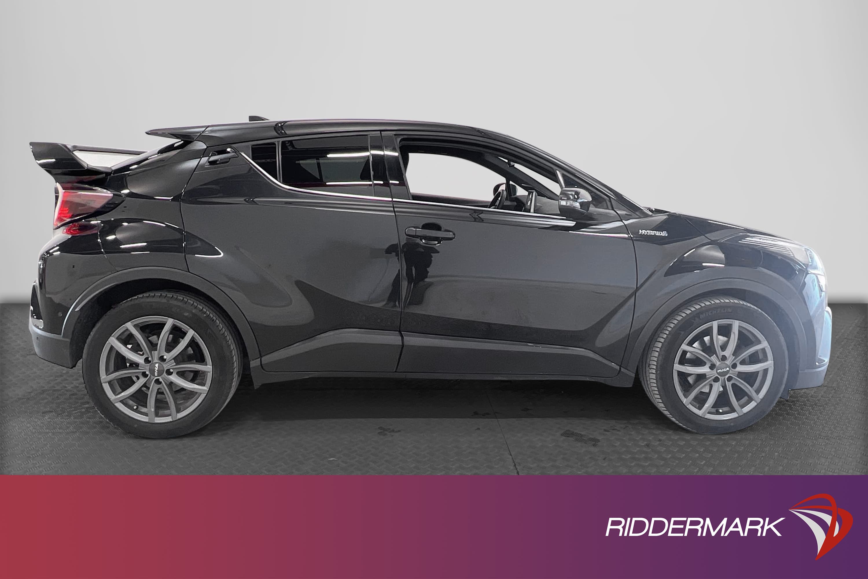 Toyota C-HR Hybrid 122hk JBL B-Kam Executive 0,41L/mil