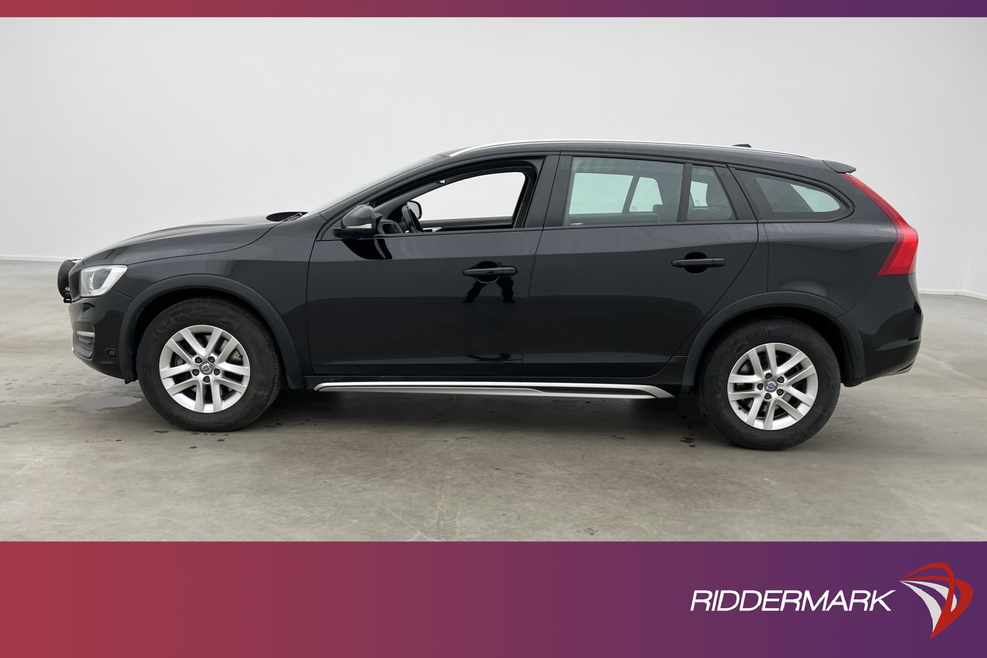 Volvo V60 Cross Country D4 190hk AWD Momentum Värmare Drag