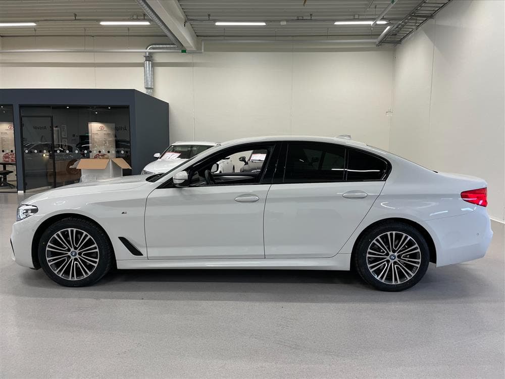 BMW 520d xDrive MHEV190hk