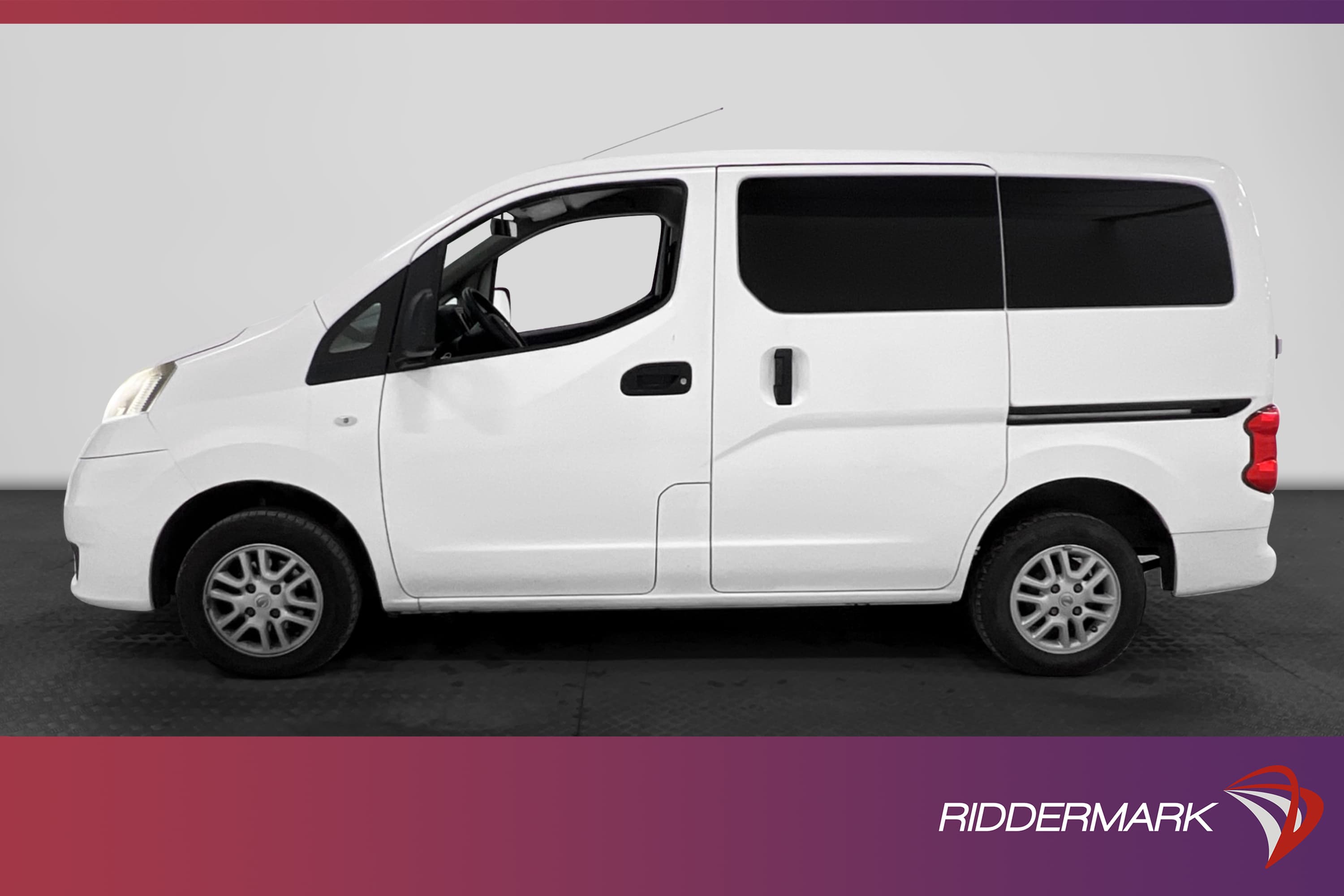 Nissan NV200 Combi