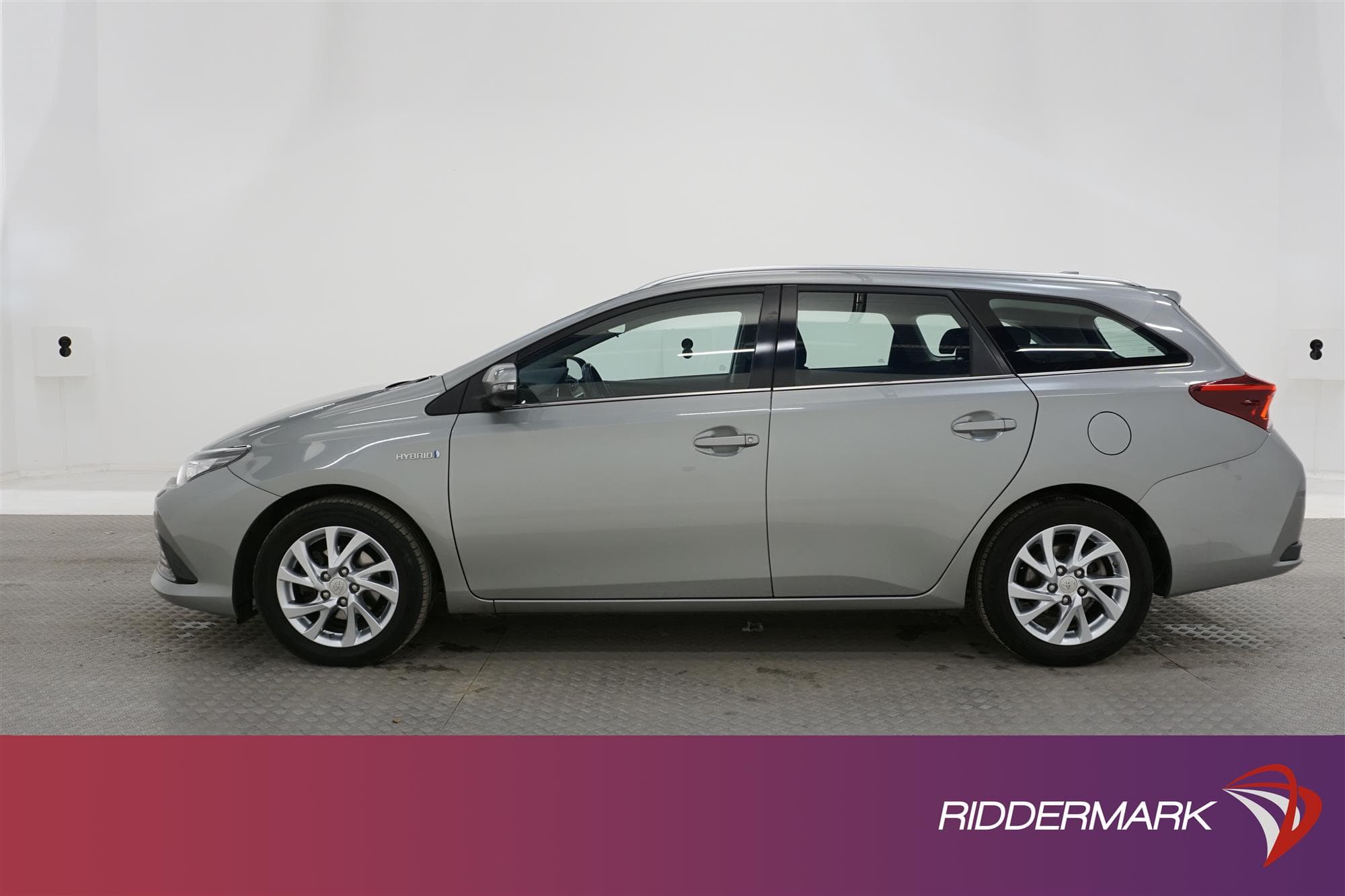 Toyota Auris TS Hybrid 136hk