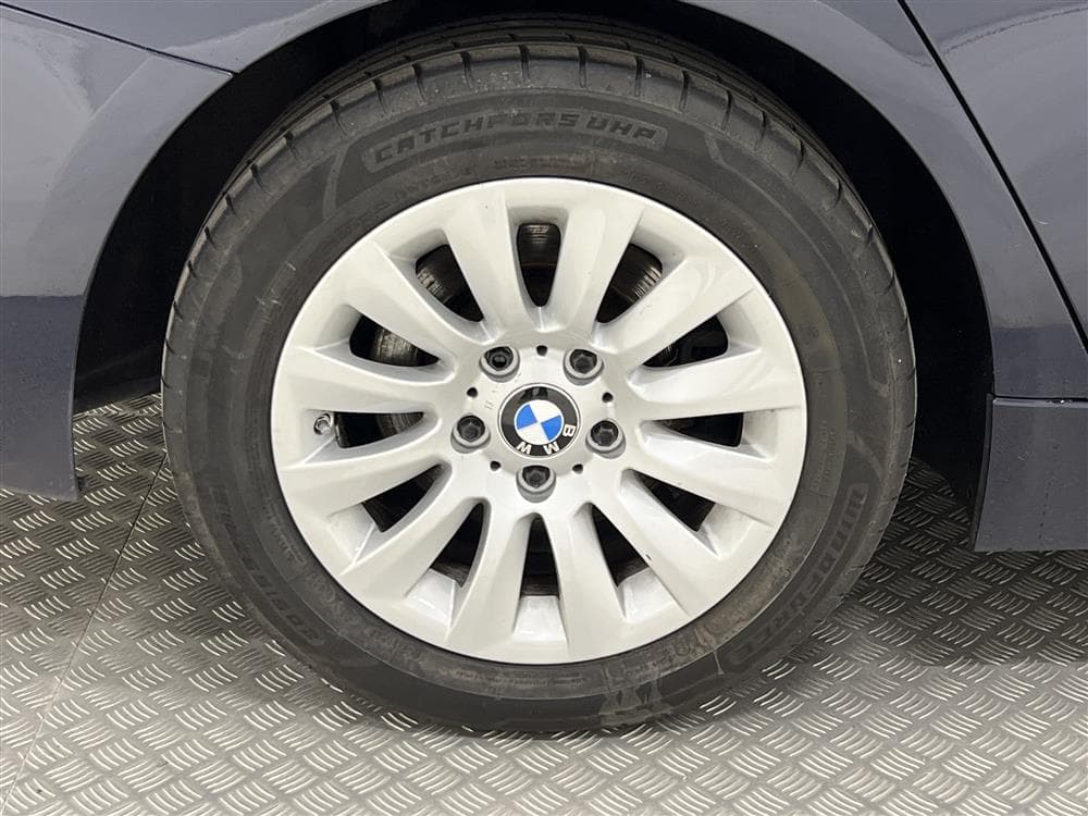 BMW 320d xDrive 184hk M&K-Värmare HiFi Skinn 0.44L/milinteriör
