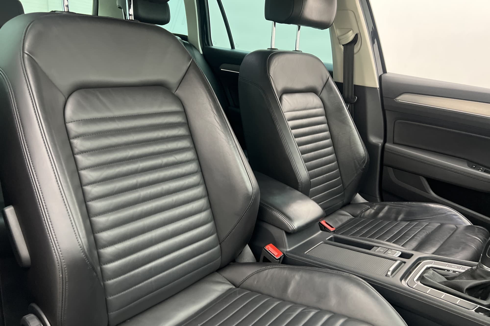 Volkswagen Passat 2.0 TDI 190hk Executive D-Värmare Skinn