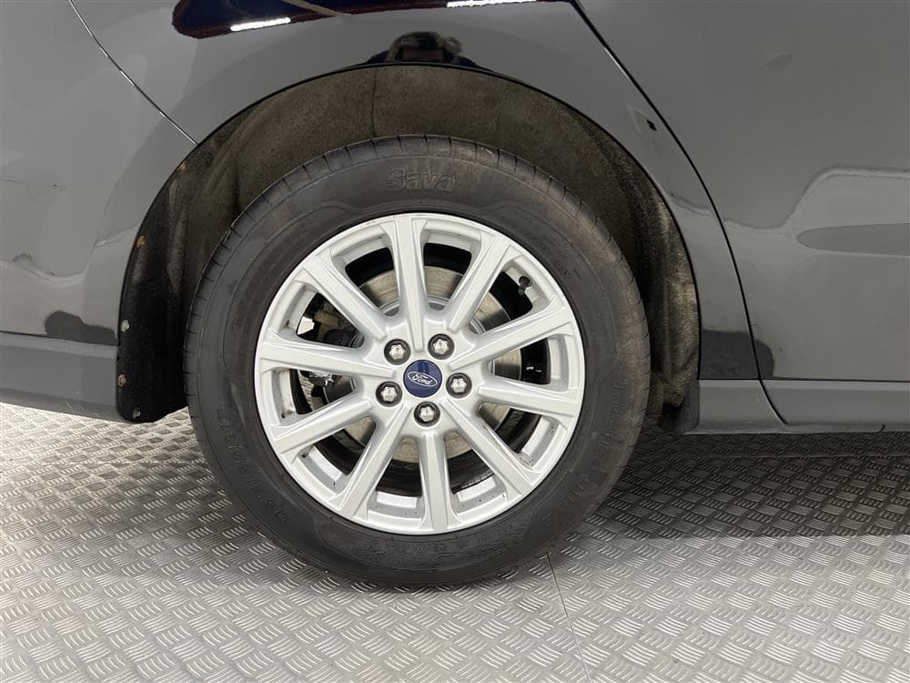 Ford S-MAX 2.0 TDCi AWD 180hk 7-Sits Titanium D-värm Panointeriör