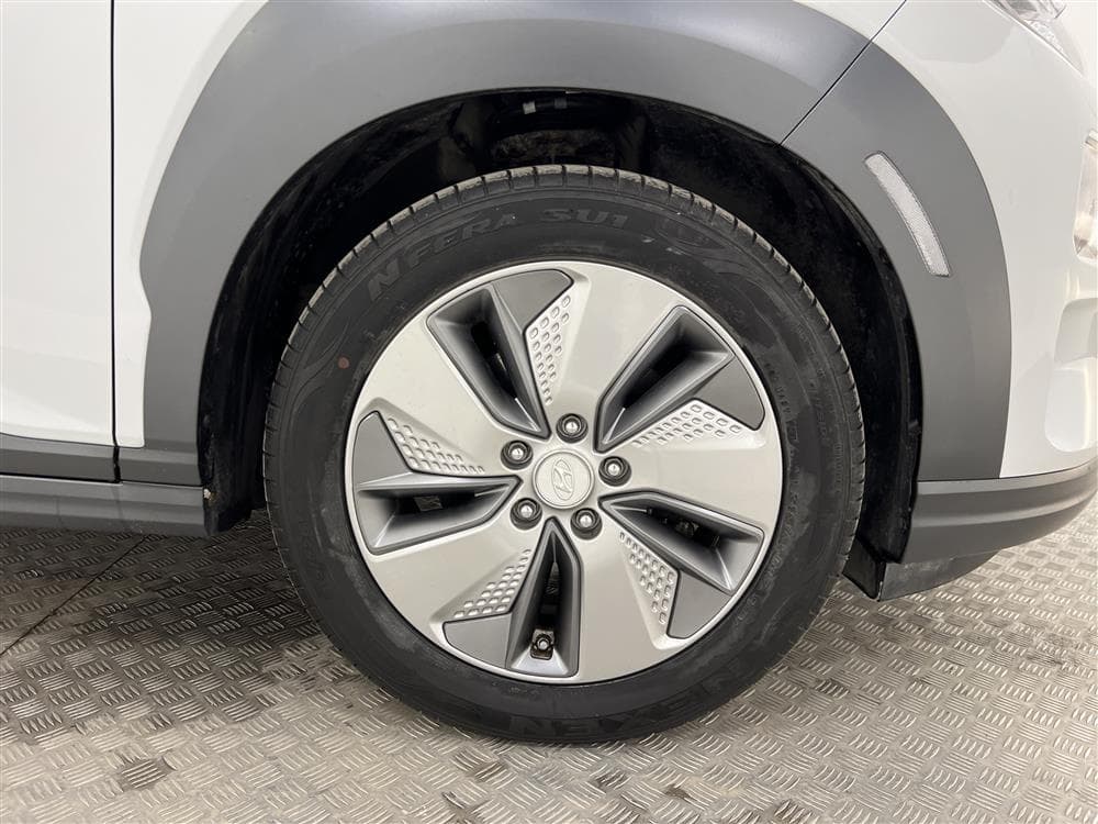 Hyundai Kona Electric 64 kWh 205hk Kamera Carplay MOMS
