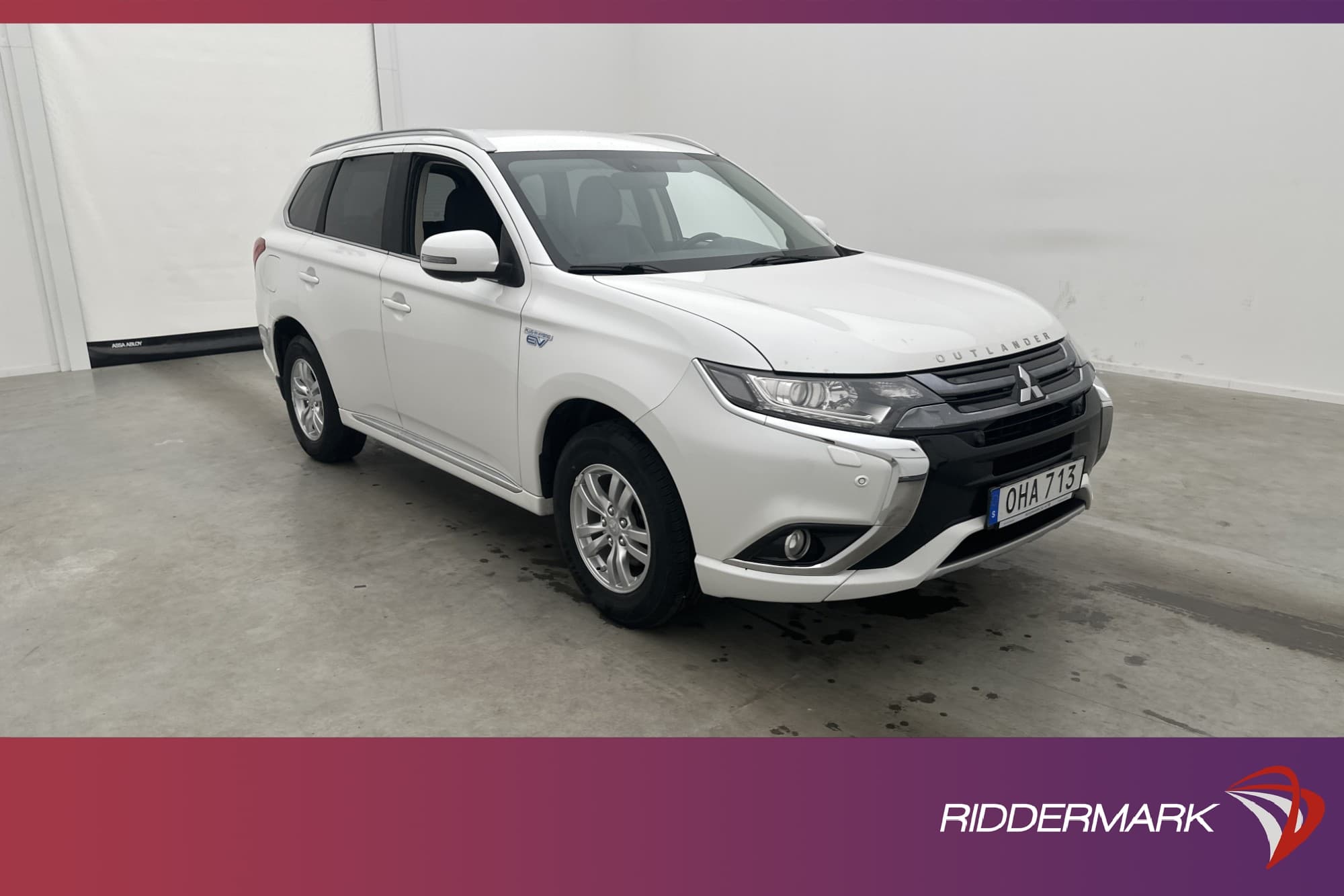 Mitsubishi Outlander PHEV 203hk