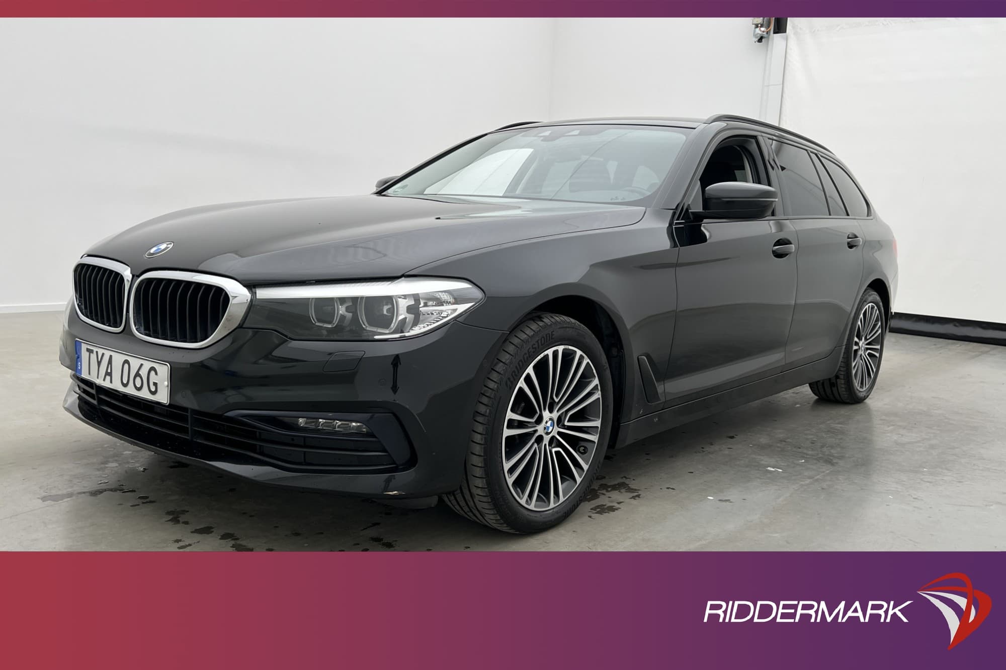 BMW 520 d xDrive Touring Sport line Cockpit Drag Kamera Navi