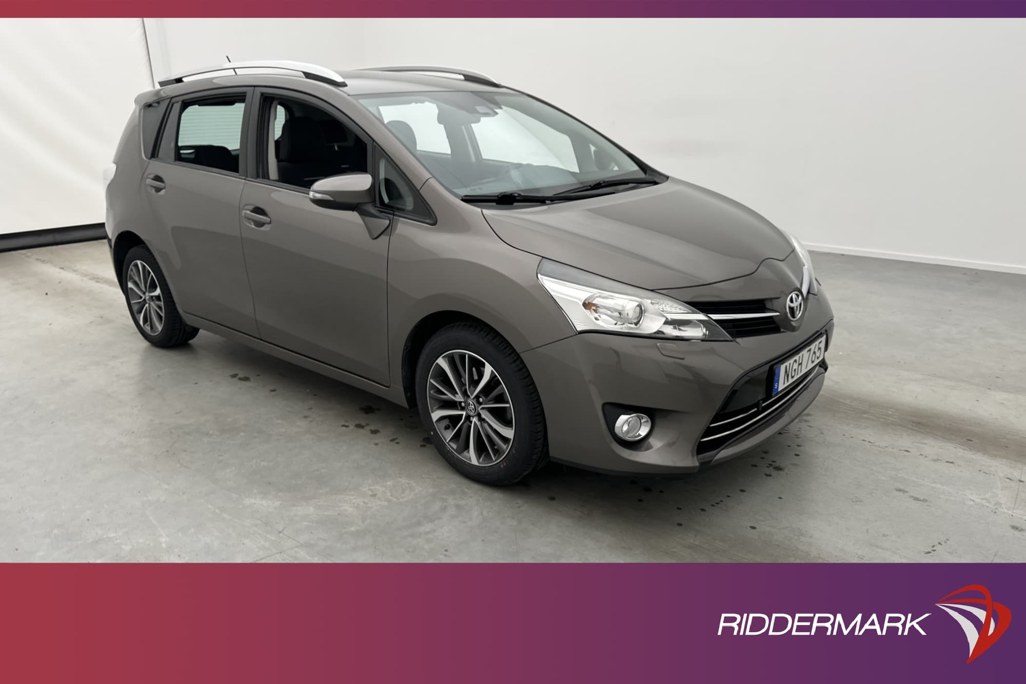 Toyota Verso 1.8 147hk